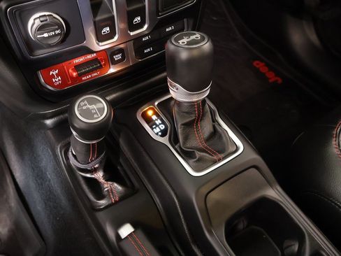 Used 2019 Jeep Wrangler Rubicon image 9