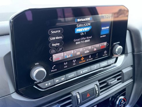 Certified 2025 Nissan Pathfinder S FWD image 9