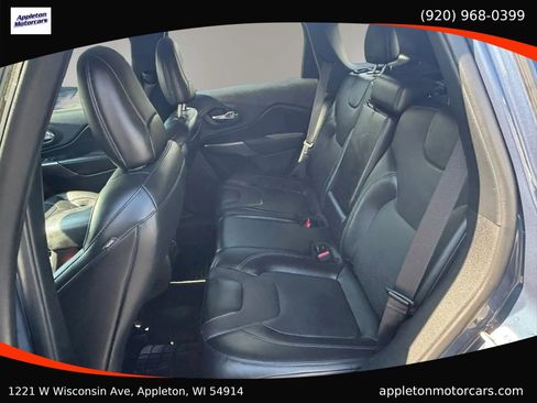 Used 2020 Jeep Cherokee Limited AWD/4WD image 20