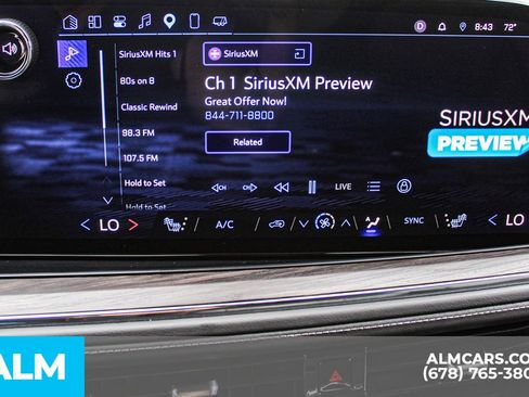Used 2025 Chevrolet Suburban Z71 AWD/4WD image 38