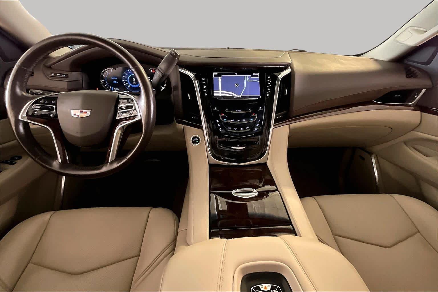 Used 2016 Cadillac Escalade ESV Luxury AWD/4WD image 14