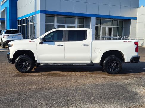 Used 2019 Chevrolet Silverado 1500 LT Trail Boss image 2