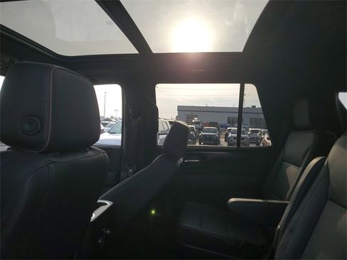 Certified 2025 GMC Yukon AT4 w/ AT4 Premium Package image 9