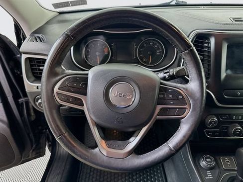 Used 2020 Jeep Cherokee Latitude Plus w/ Cold Weather Group AWD/4WD image 14