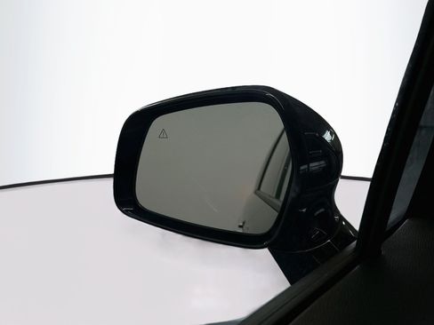 Used 2024 Kia Carnival SX FWD image 16