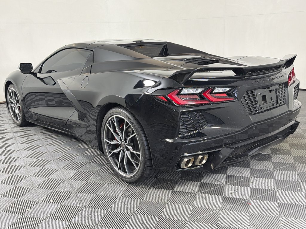 Used 2023 Chevrolet Corvette Stingray Preferred Conv w/ Z51 Performance Package RWD image 3