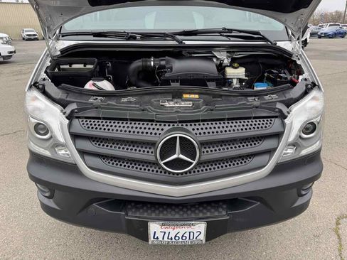 Used 2016 Mercedes-Benz Sprinter 3500 image 36
