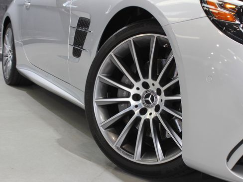 Used 2020 Mercedes-Benz SL 450 image 21