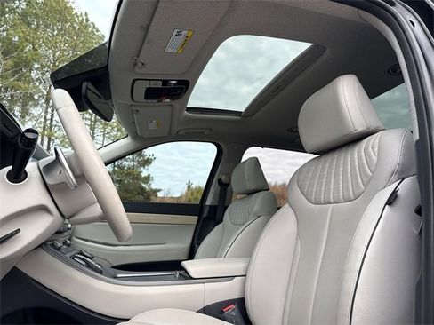 Used 2023 Hyundai Palisade Limited image 16