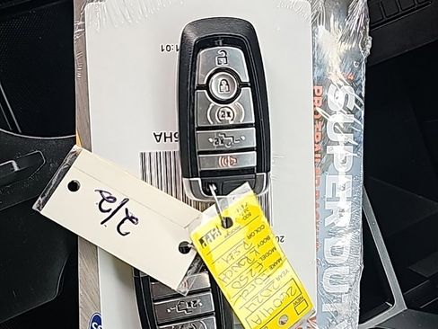 Used 2024 Ford F250 King Ranch w/ FX4 Off-Road Package image 29