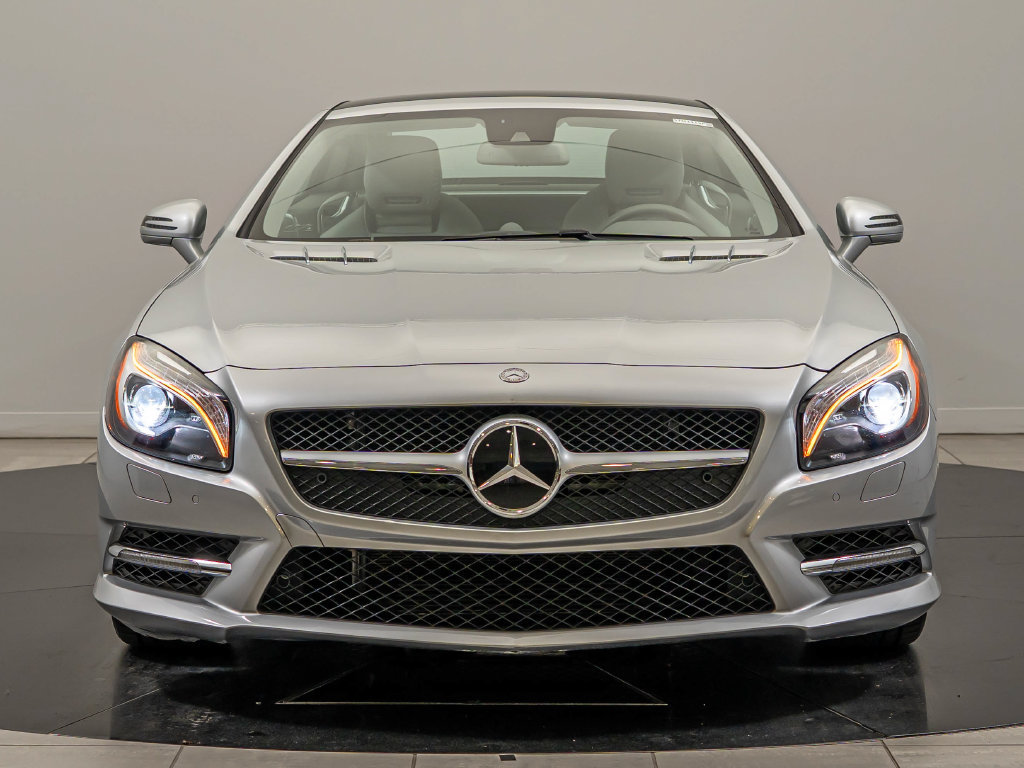 Used 2013 Mercedes-Benz SL 550 image 3