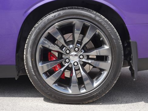 Used 2014 Dodge Challenger SRT8 RWD image 16