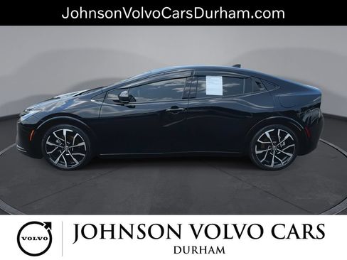 Used 2025 Toyota Prius Plug-In Hybrid FWD image 5