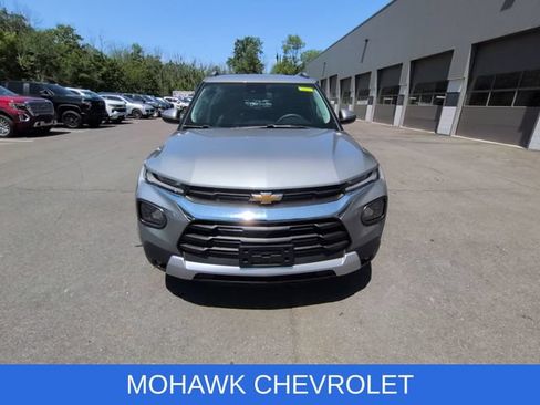 Used 2023 Chevrolet TrailBlazer LT w/ Confidence II Package AWD/4WD image 7
