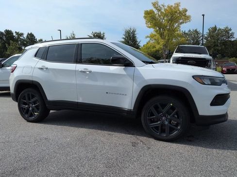 New 2026 Jeep Compass Latitude AWD/4WD image 2