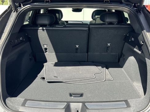 New 2025 Cadillac Lyriq Sport image 31