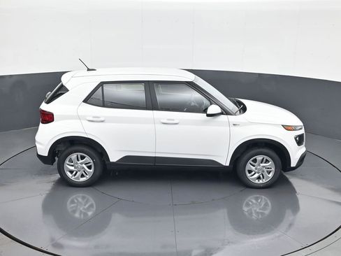 New 2026 Hyundai Venue SE FWD image 16