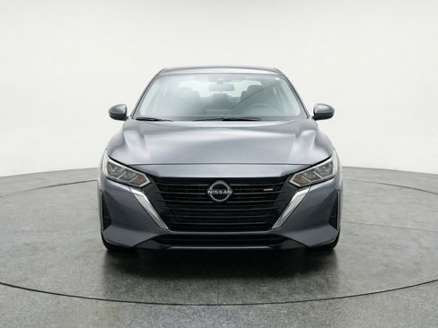 Used 2025 Nissan Sentra SV image 2