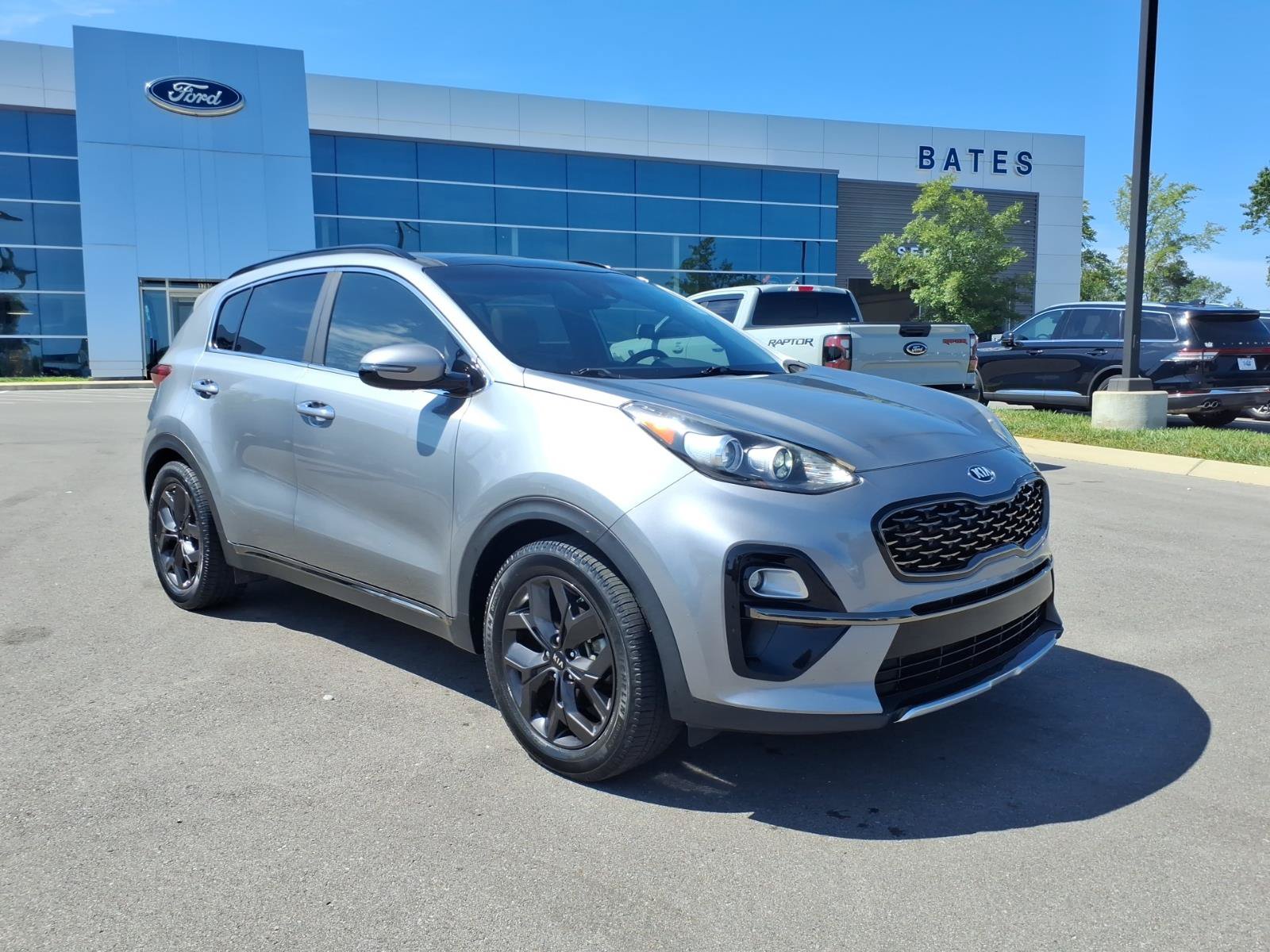 Used 2020 Kia Sportage S w/ S Sunroof Package FWD image 1