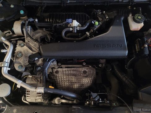 Used 2018 Nissan Rogue S FWD image 30