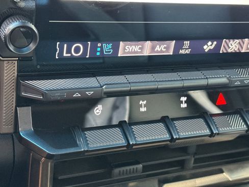 Used 2024 GMC Hummer EV 3X w/ Extreme Off-Road Package image 29