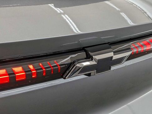 New 2026 Chevrolet Equinox EV RS image 11