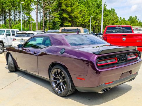 Used 2022 Dodge Challenger R/T Scat Pack RWD image 3