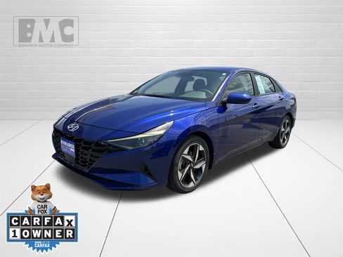 Used 2023 Hyundai Elantra SEL w/ Convenience Package FWD image 1