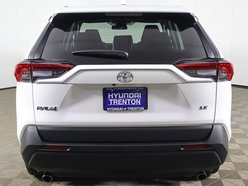 Used 2025 Toyota RAV4 LE image 9