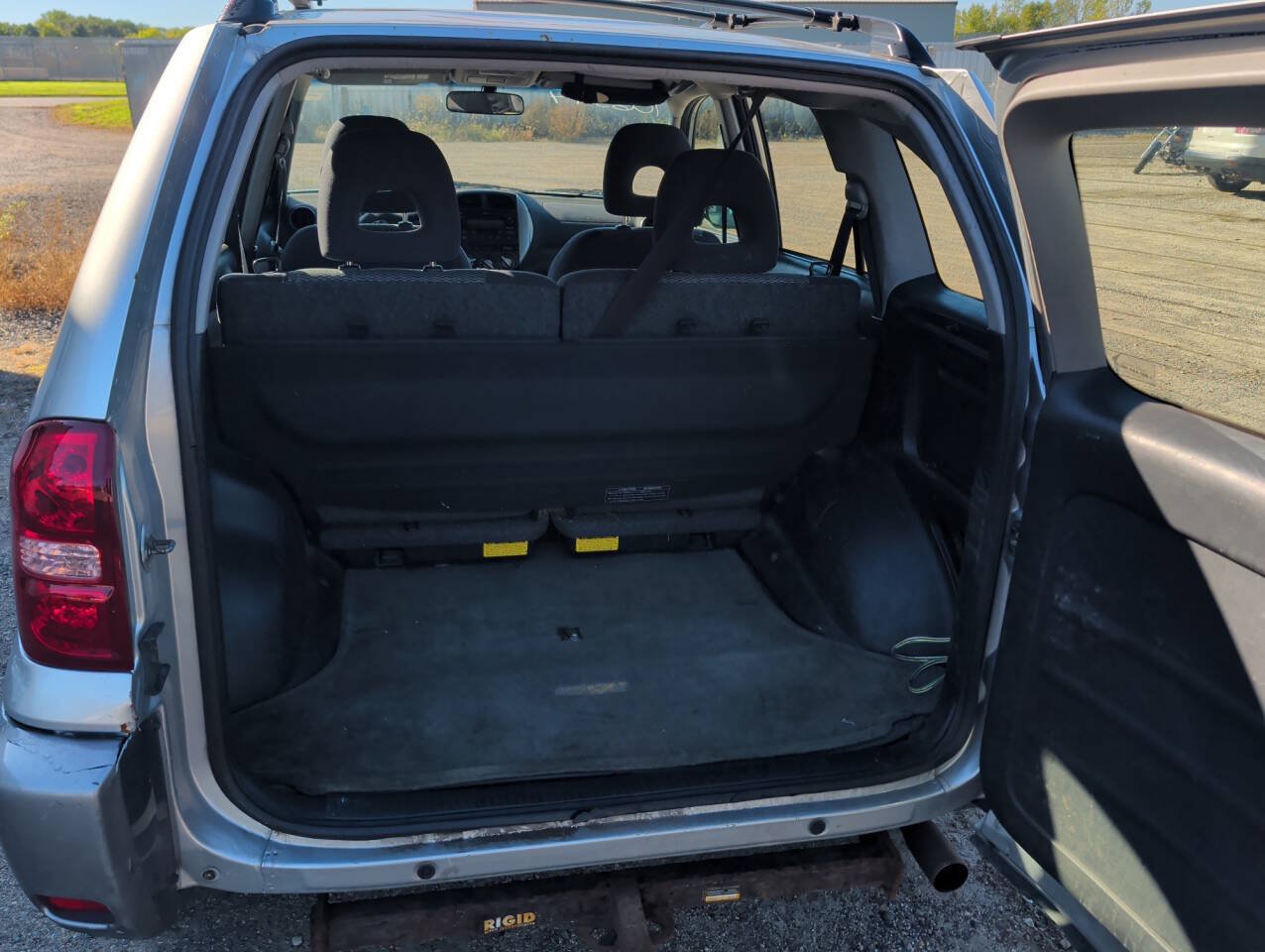 Used 2005 Toyota RAV4 2WD image 23