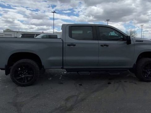 Used 2024 Chevrolet Silverado 1500 LT Trail Boss w/ LT Trail Boss Premium Package AWD/4WD image 9