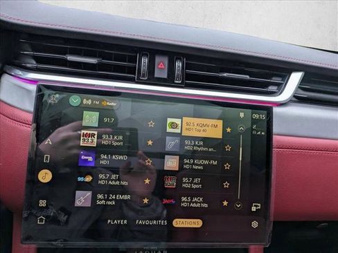 Used 2023 Jaguar F-PACE R-Dynamic S image 13