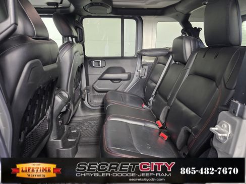 Used 2022 Jeep Wrangler Unlimited Rubicon w/ Dual Top Group image 26