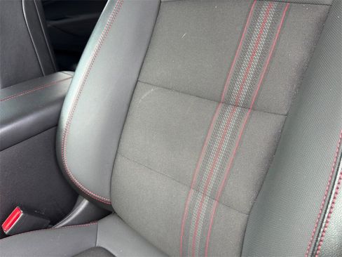 Used 2024 Chevrolet Equinox RS image 11