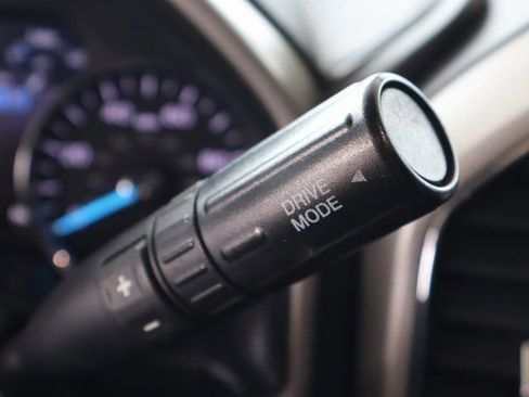 Used 2020 Ford F350 Lariat w/ Lariat Value Package image 40