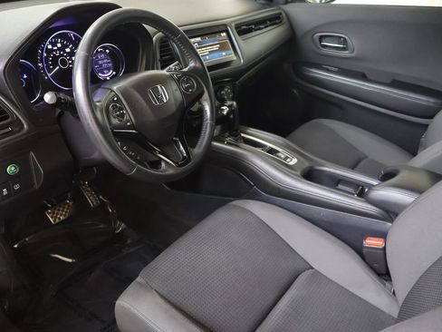 Used 2019 Honda HR-V Sport image 18