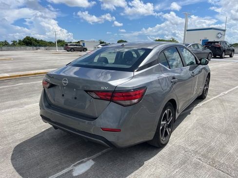 Used 2024 Nissan Sentra SV image 12