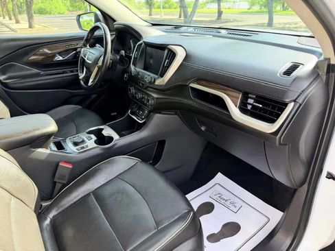 Used 2019 GMC Terrain Denali w/ Advanced Safety Package AWD/4WD image 27
