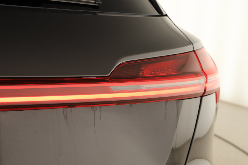 Certified 2024 Audi Q8 e-tron Premium AWD/4WD image 30