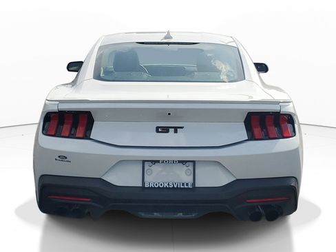 Used 2026 Ford Mustang GT Premium RWD image 5