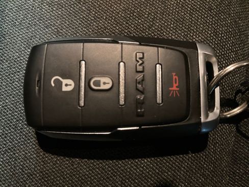 Used 2019 RAM 1500 Big Horn image 29