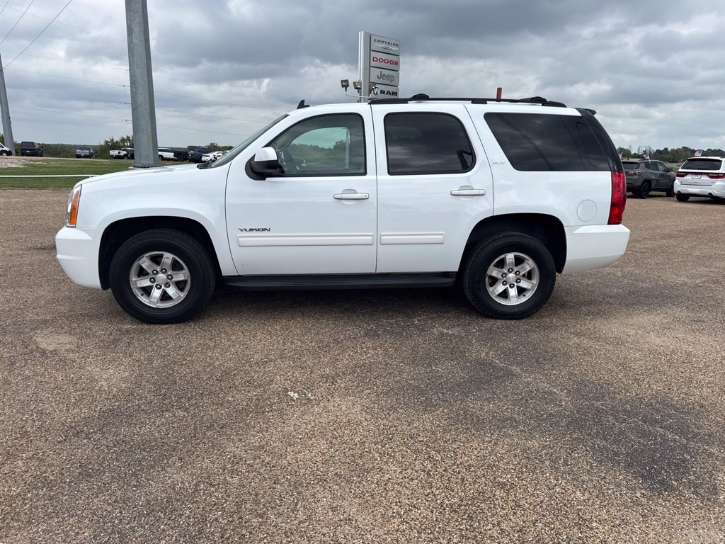 Used 2011 GMC Yukon SLT AWD/4WD image 4