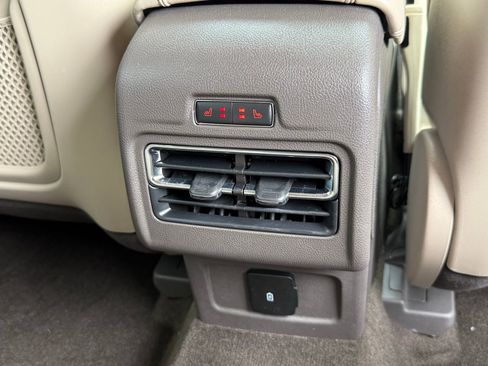 Used 2022 Lincoln Corsair Reserve w/ Equipment Group 201A image 15