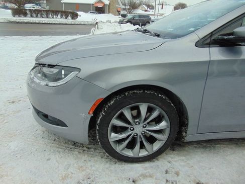 Used 2015 Chrysler 200 S w/ Comfort Group image 11