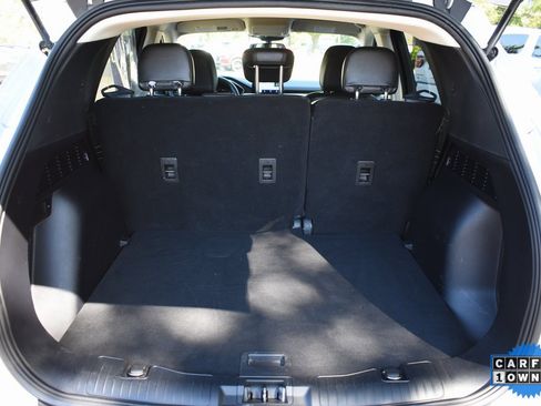 Used 2022 Ford Escape SE w/ Cold Weather Package image 9