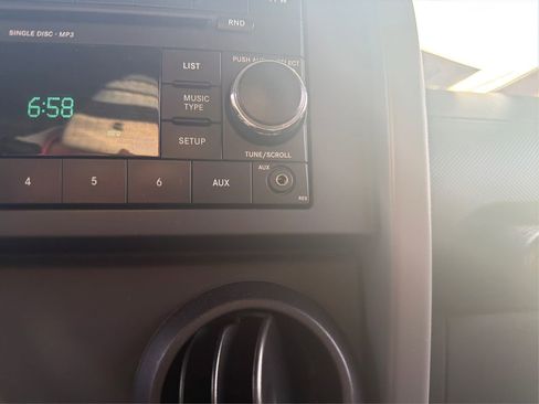 Used 2007 Jeep Wrangler X image 41