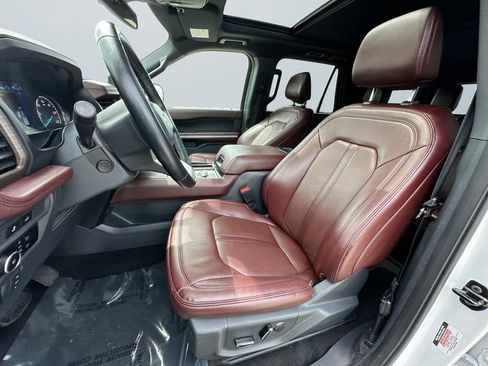 Used 2024 Ford Expedition Limited AWD/4WD image 9