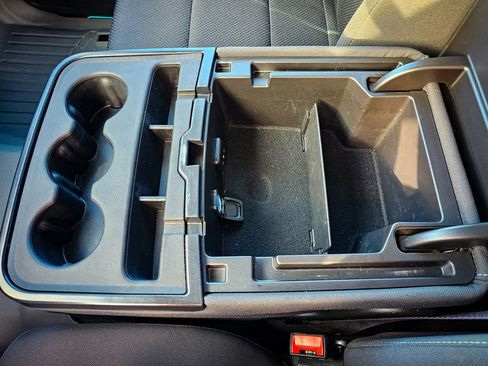 Used 2017 Chevrolet Silverado 1500 LT w/ LT Convenience Package image 29