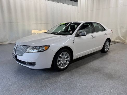 Used 2012 Lincoln MKZ FWD image 1