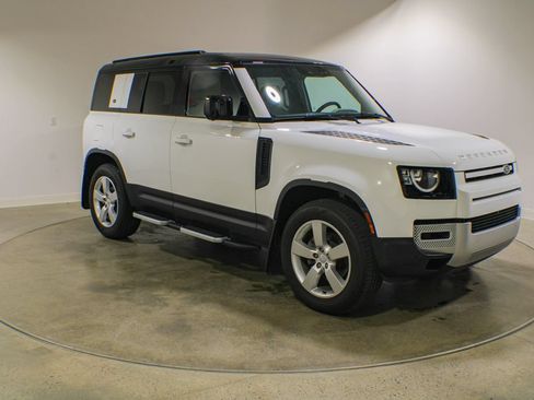 Used 2023 Land Rover Defender 110 S AWD/4WD image 8
